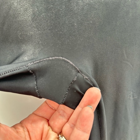 SPANX Faux black leather slimming contouring flattering woman ankle legging M - Picture 5 of 12